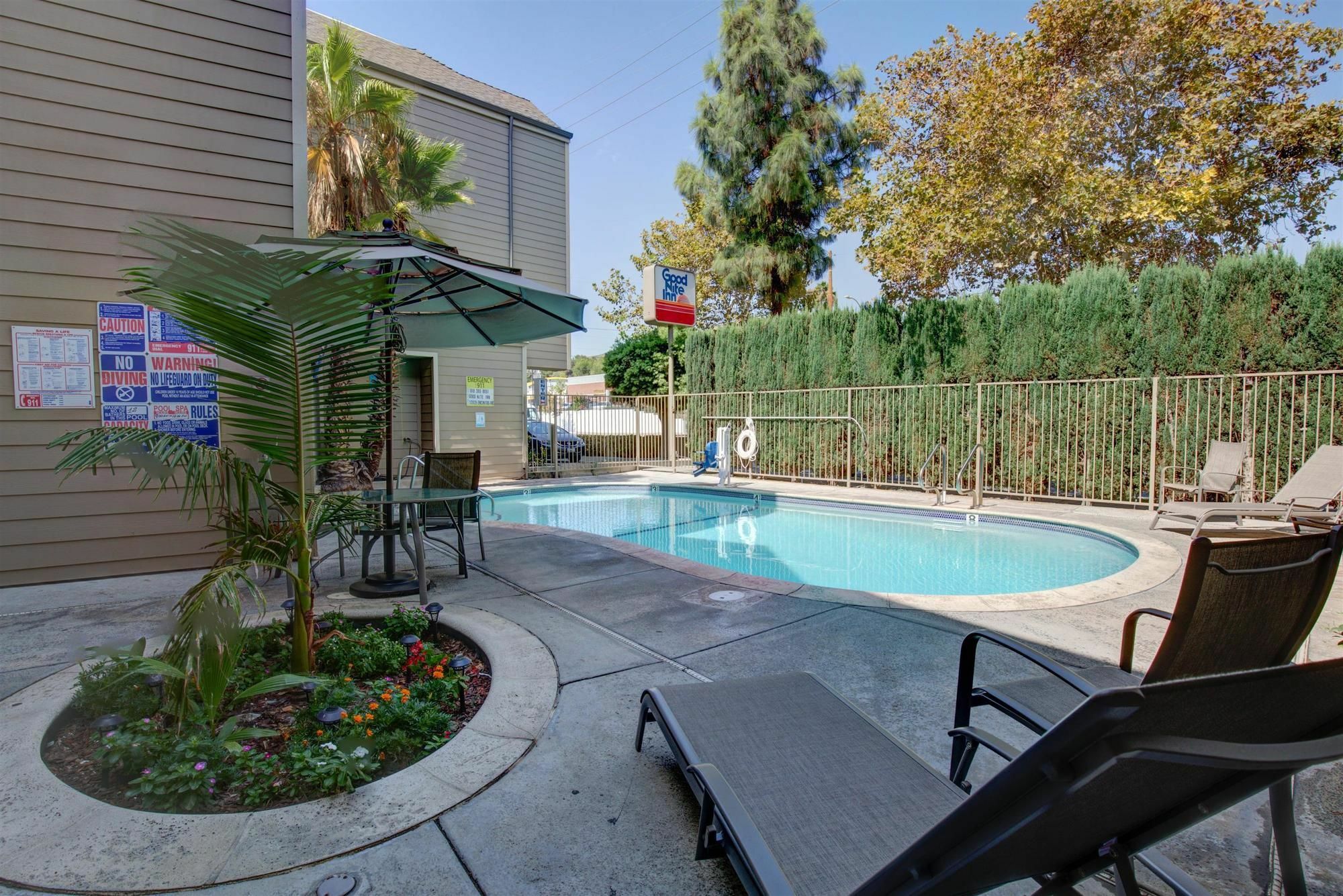 Good Nite Inn Sylmar Los Angeles Bagian luar foto